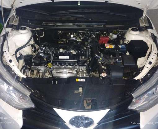 TOYOTA-YARIS-2023