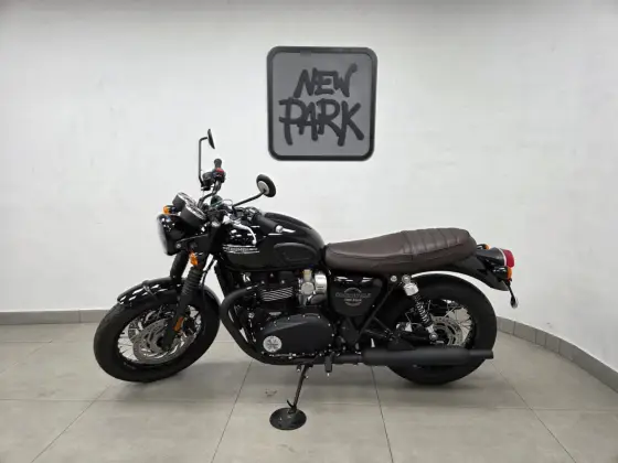TRIUMPH BONNEVILLE T120 BLACK 1200 