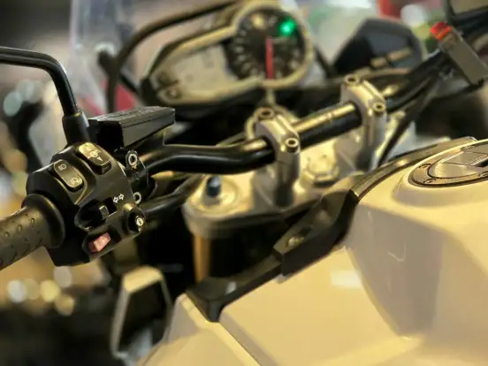 TRIUMPH-TIGER EXPLORER ABS-2015