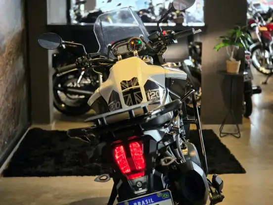 TRIUMPH-TIGER EXPLORER ABS-2015