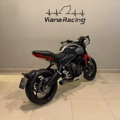 TRIUMPH-TRIDENT 660-2023
