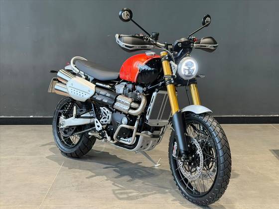 TRIUMPH BONNEVILLE SCRAMBLER 1200 XE 