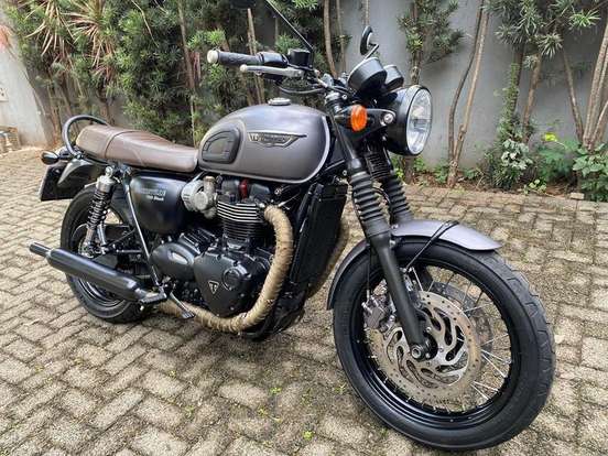TRIUMPH-BONNEVILLE T120 BLACK 1200 TRIUMPH-BONNEVILLE T120 BLACK 1200-2016
