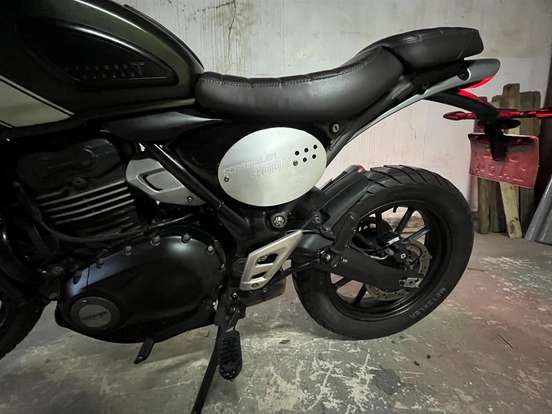 TRIUMPH-SCRAMBLER 400 X-2024