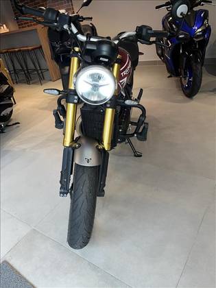 TRIUMPH SPEED 400 