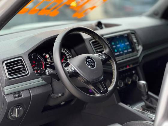 VOLKSWAGEN AMAROK 3.0 V6 TDI DIESEL EXTREME CD 4MOTION AUTOMÁTICO