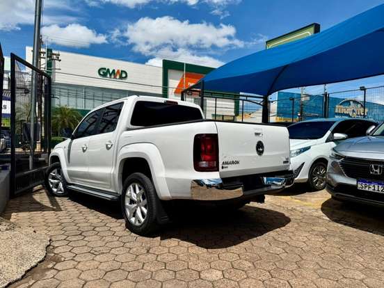 VOLKSWAGEN-AMAROK-2023