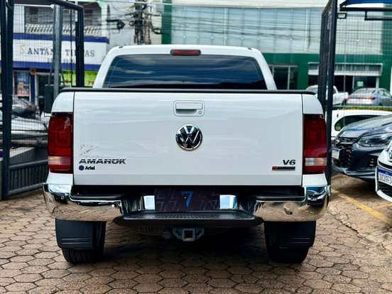 VOLKSWAGEN-AMAROK-3.0 V6 TDI DIESEL HIGHLINE CD 4MOTION AUTOMÁTICO VOLKSWAGEN-AMAROK-2023
