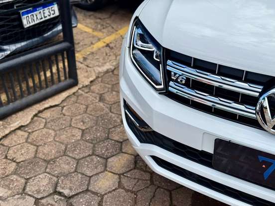 VOLKSWAGEN-AMAROK-2023