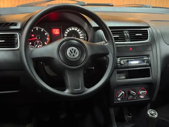 VOLKSWAGEN-FOX-1.6 MI 8V FLEX 4P MANUAL VOLKSWAGEN-FOX-2011