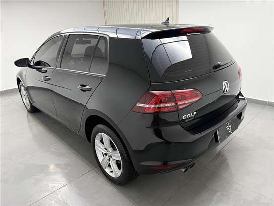 VOLKSWAGEN-GOLF-2016