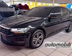 VOLKSWAGEN JETTA 1.4 250 TSI TOTAL FLEX R-LINE TIPTRONIC VOLKSWAGEN JETTA 1.4 250 TSI TOTAL FLEX R-LINE TIPTRONIC