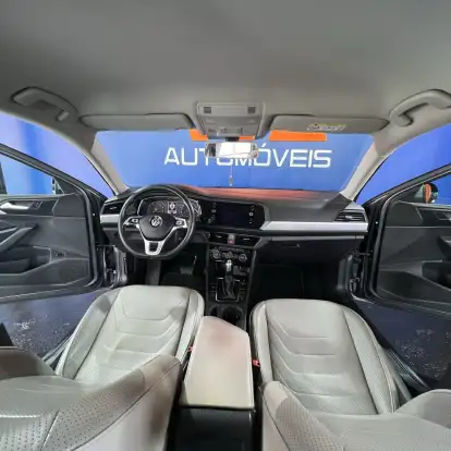 VOLKSWAGEN-JETTA-2019