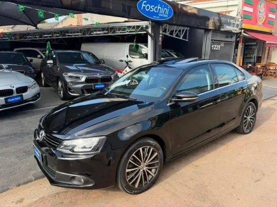 VOLKSWAGEN JETTA 2.0 TSI HIGHLINE 200CV GASOLINA 4P TIPTRONIC