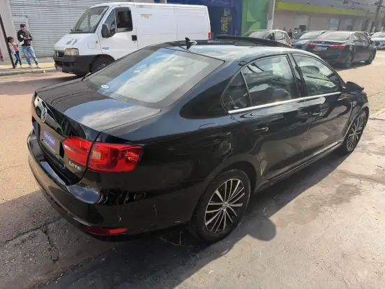 VOLKSWAGEN-JETTA-2.0 TSI HIGHLINE 200CV GASOLINA 4P TIPTRONIC VOLKSWAGEN-JETTA-2012