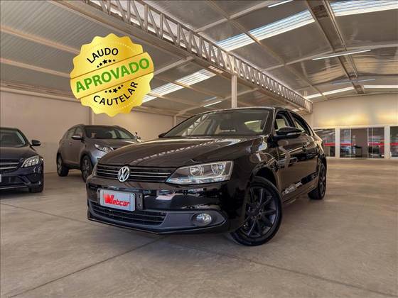 VOLKSWAGEN JETTA 2.0 COMFORTLINE FLEX 4P TIPTRONIC