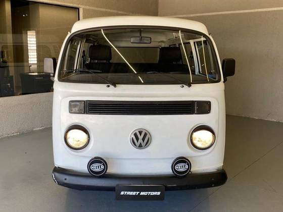 VOLKSWAGEN KOMBI 1.6 MI STD LOTAÇÃO 8V GASOLINA 3P MANUAL