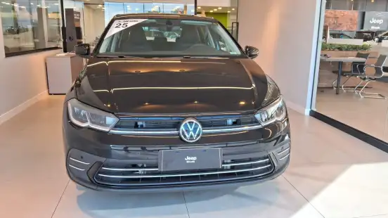 VOLKSWAGEN-POLO-2023