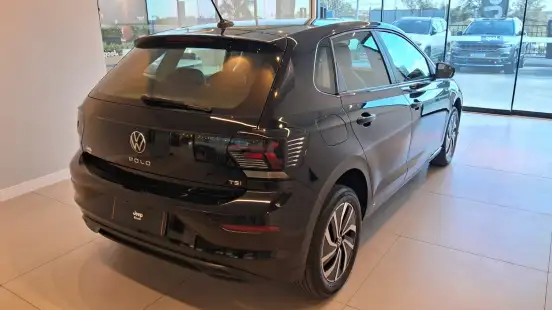 VOLKSWAGEN-POLO-2023