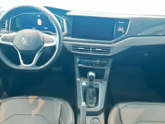 VOLKSWAGEN-POLO-1.0 170 TSI HIGHLINE AUTOMÁTICO VOLKSWAGEN-POLO-2023