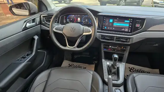 VOLKSWAGEN-POLO-2024