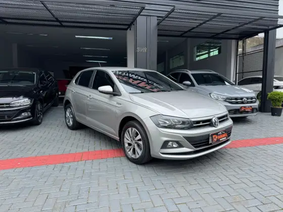 VOLKSWAGEN POLO 1.0 200 TSI COMFORTLINE AUTOMÁTICO