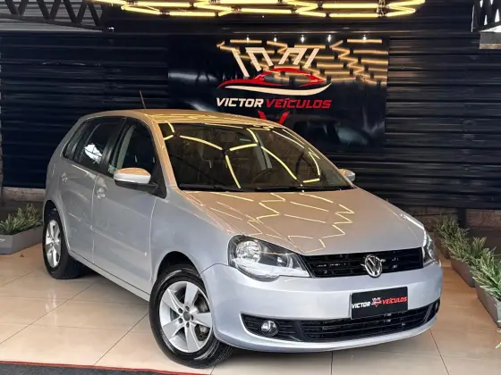 VOLKSWAGEN POLO 1.6 MI 8V FLEX 4P MANUAL