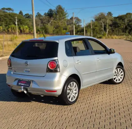 VOLKSWAGEN-POLO-1.6 MI 8V FLEX 4P MANUAL VOLKSWAGEN-POLO-2012