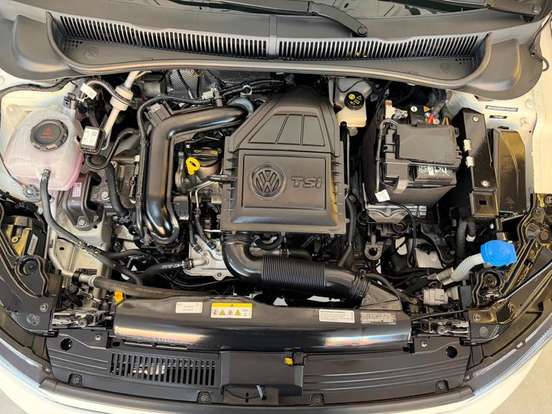 VOLKSWAGEN-POLO-2025
