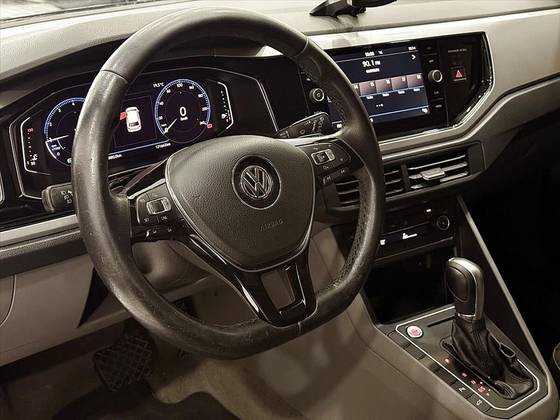 VOLKSWAGEN POLO 1.0 200 TSI HIGHLINE AUTOMÁTICO