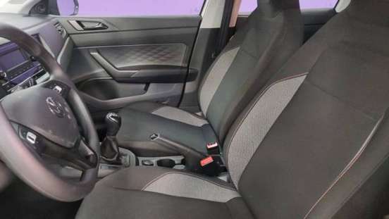 VOLKSWAGEN-POLO-2024
