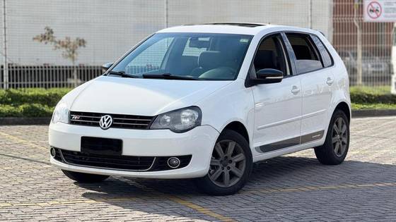VOLKSWAGEN POLO 2.0 MI SPORTLINE 8V FLEX 4P MANUAL