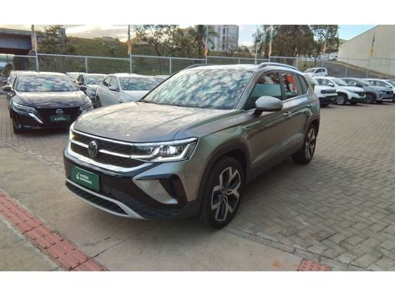 VOLKSWAGEN TAOS 1.4 250 TSI TOTAL FLEX HIGHLINE AUTOMÁTICO