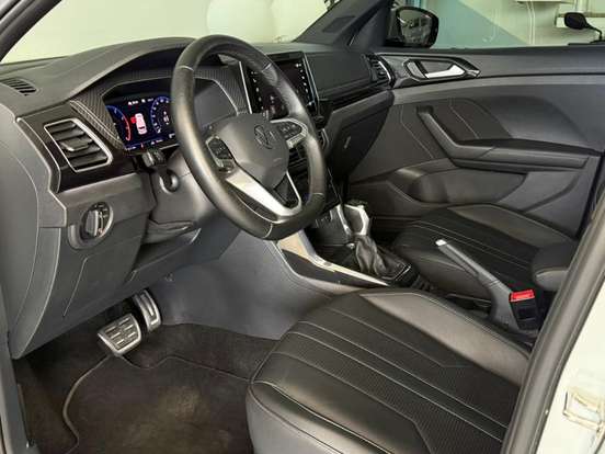 VOLKSWAGEN-T-CROSS-1.4 250 TSI TOTAL FLEX HIGHLINE AUTOMÁTICO VOLKSWAGEN-T-CROSS-2024
