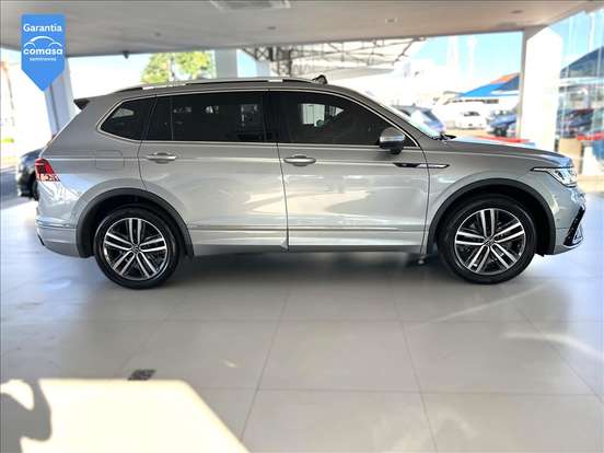 VOLKSWAGEN-TIGUAN-2.0 300 TSI GASOLINA ALLSPACE R-LINE AUTOMÁTICO VOLKSWAGEN-TIGUAN-2024