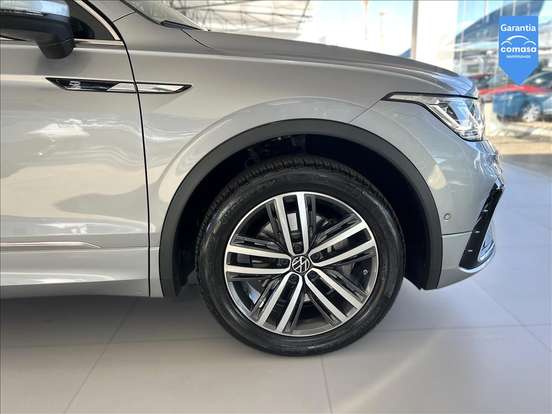 VOLKSWAGEN-TIGUAN-2.0 300 TSI GASOLINA ALLSPACE R-LINE AUTOMÁTICO VOLKSWAGEN-TIGUAN-2024