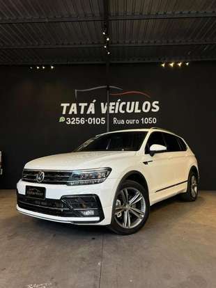 VOLKSWAGEN-TIGUAN-2019