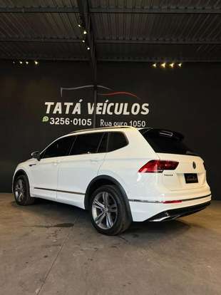 VOLKSWAGEN-TIGUAN-2019