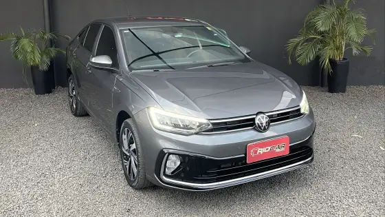 VOLKSWAGEN VIRTUS 1.0 200 TSI HIGHLINE AUTOMÁTICO