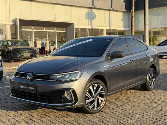 VOLKSWAGEN VIRTUS 1.0 200 TSI HIGHLINE AUTOMÁTICO