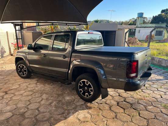VOLKSWAGEN-AMAROK-2023