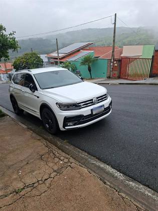 VOLKSWAGEN TIGUAN 2.0 350 TSI GASOLINA ALLSPACE R-LINE 4MOTION DSG