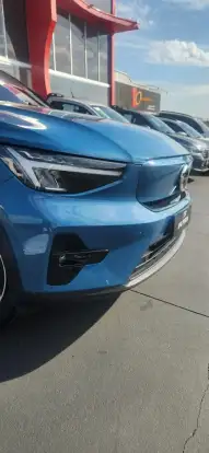 VOLVO-C40-2023