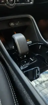 VOLVO-C40-2023