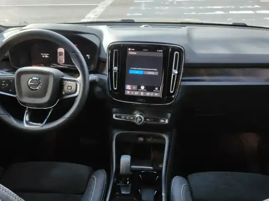 VOLVO-C40-P6 RECHARGE ELECTRIC PLUS VOLVO-C40-2023