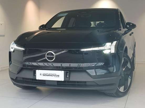 VOLVO-EX30-2024