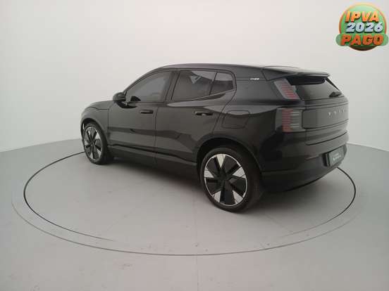 VOLVO-EX30-2024