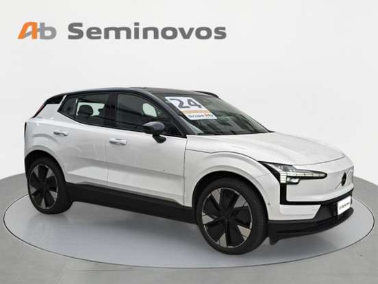 VOLVO-EX30-2024