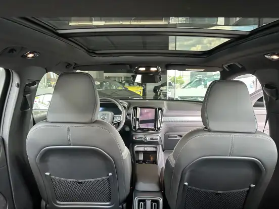 VOLVO-EX40-P6 RECHARGE ELECTRIC PLUS VOLVO-EX40-2026
