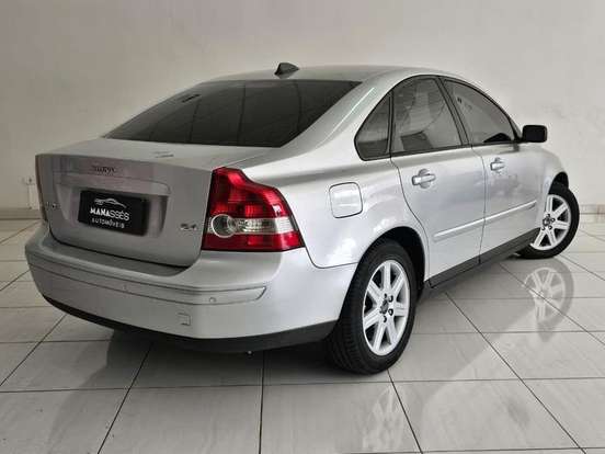 VOLVO-S40-2.4 GASOLINA 4P AUTOMÁTICO VOLVO-S40-2006